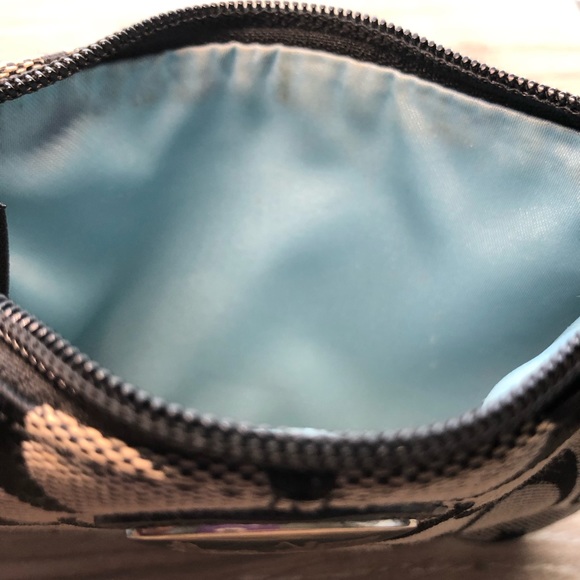 Coach Wristlet - Picture 8 of 9